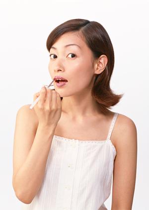 金箔を配合したリップの魅力とは